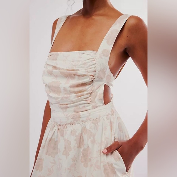 Free People Meet Me in Maui Dress Ivory Combo in Size Small - Picture 2 of 7